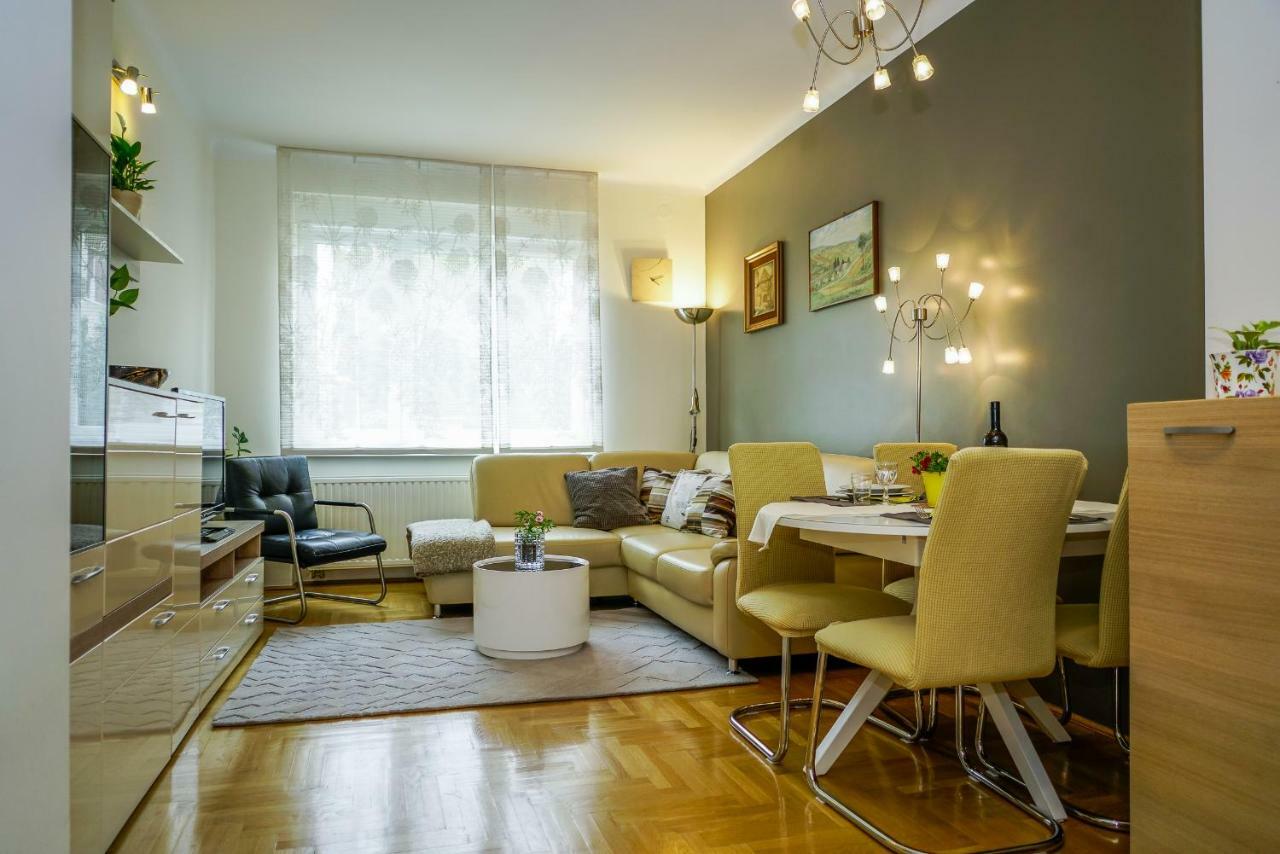Yellow Bike Apartment Zagreb Exterior foto